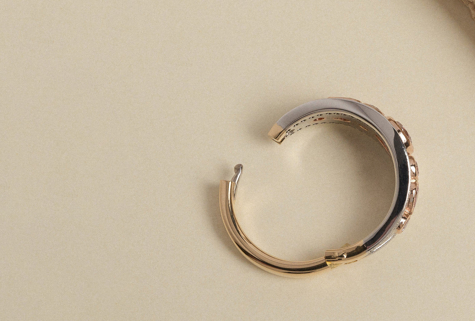 Bespoke Feature: The Hinged Ring