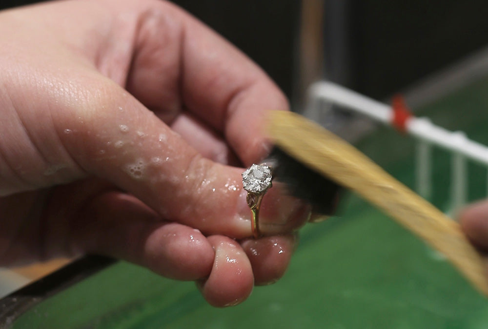 How to Clean Your Jewellery: A Comprehensive Guide