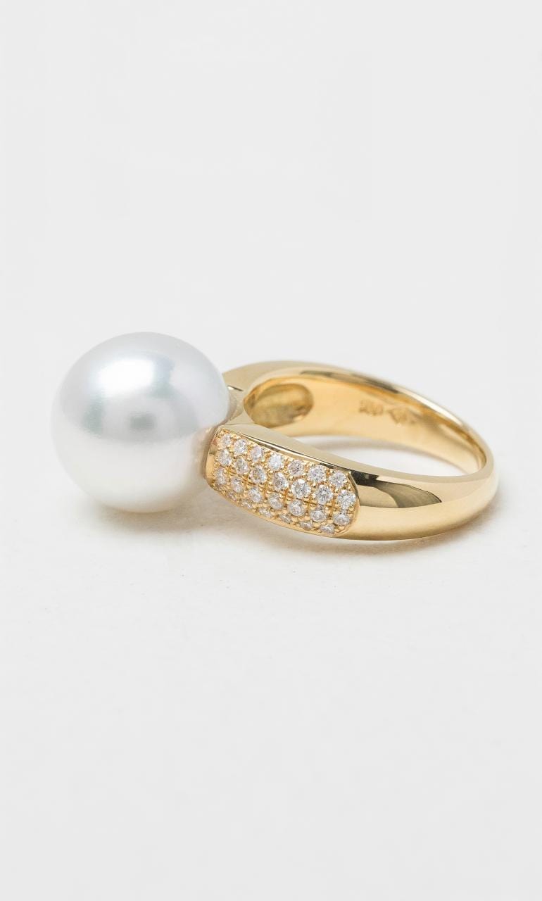 2024 © Hogans Family Jewellers 18K YG South Sea Pearl & Diamond Dress Ring