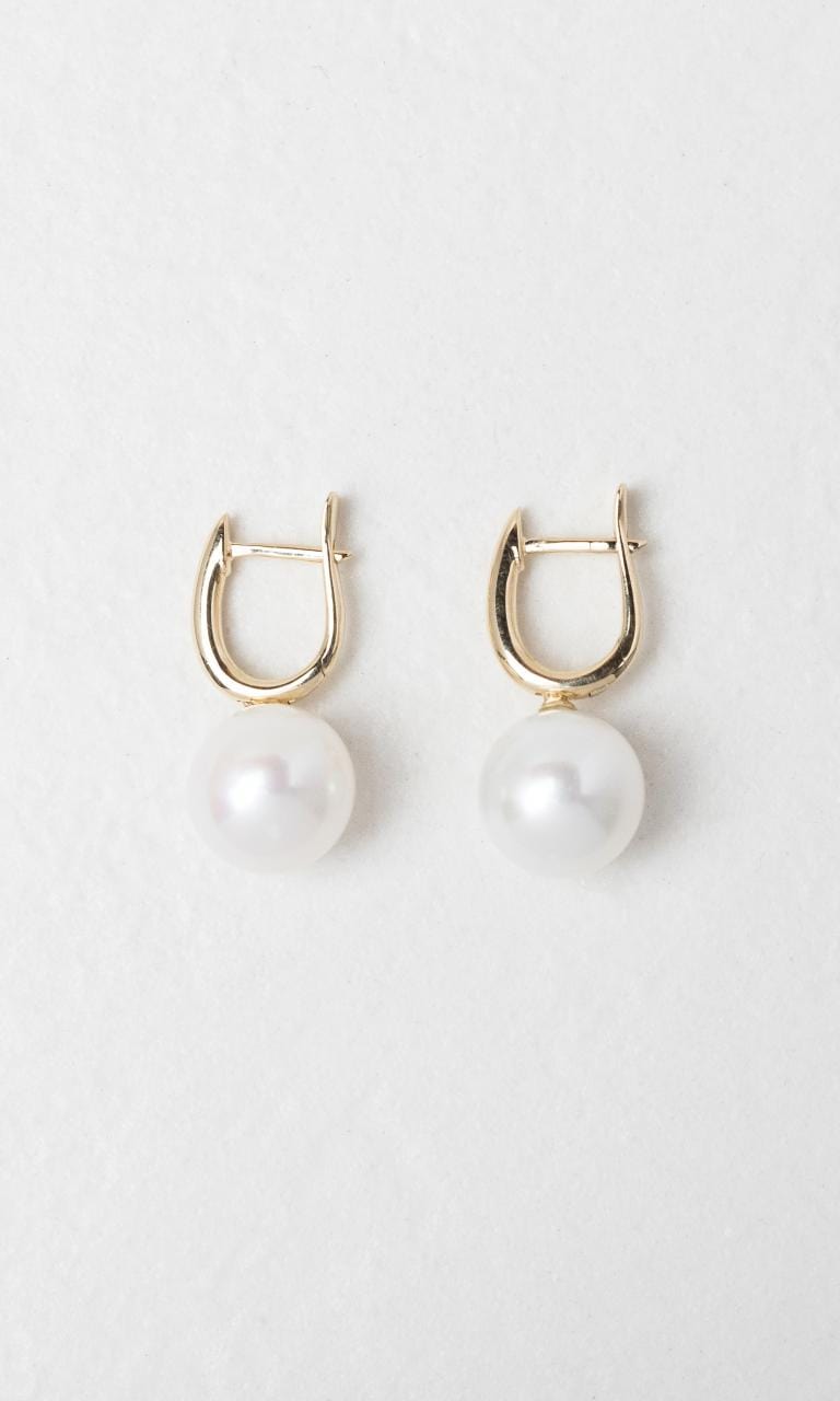 2024 © Hogans Family Jewellers 9K YG Freshwater Pearl Huggie Earrings