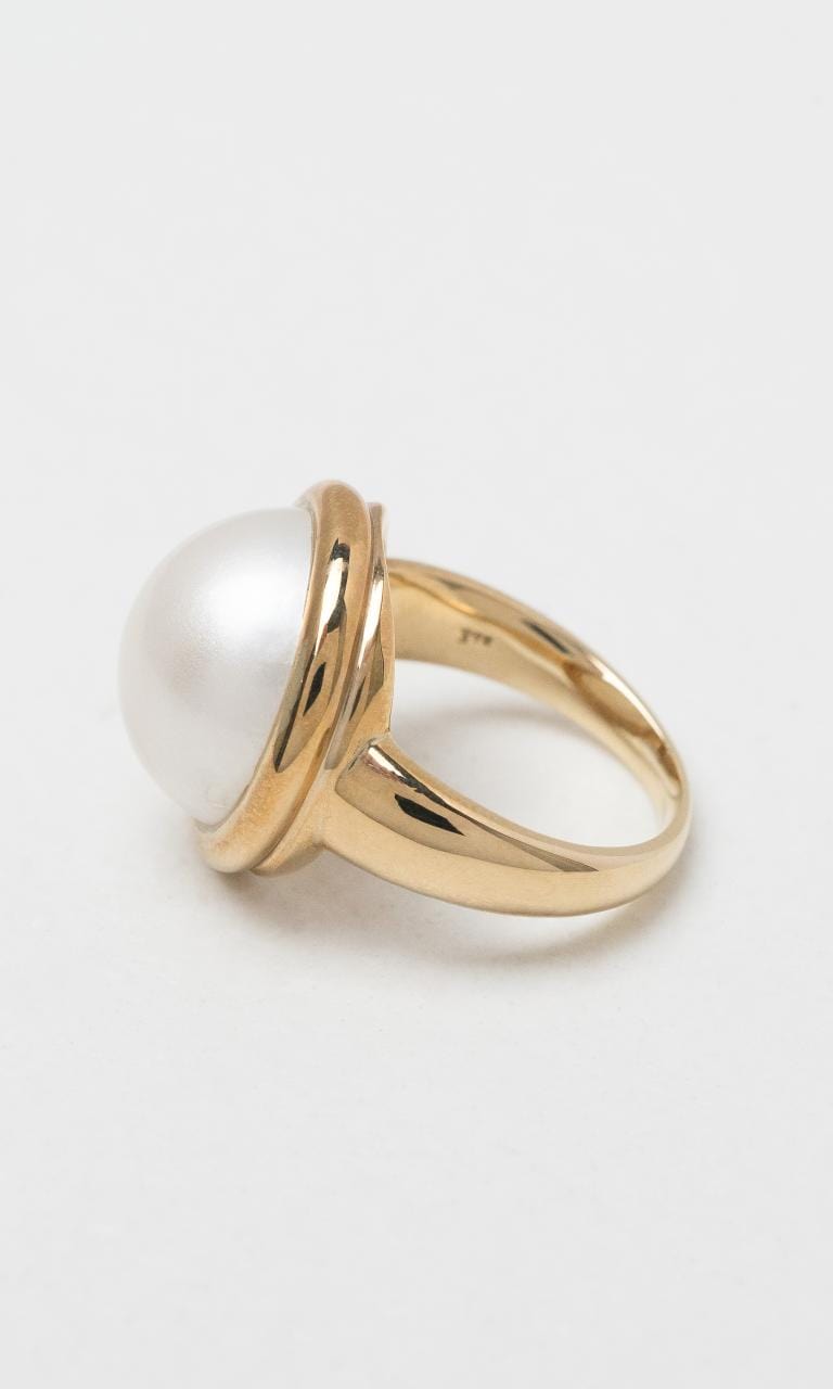 2024 © Hogans Family Jewellers 9K YG Round Mabe Pearl Ring