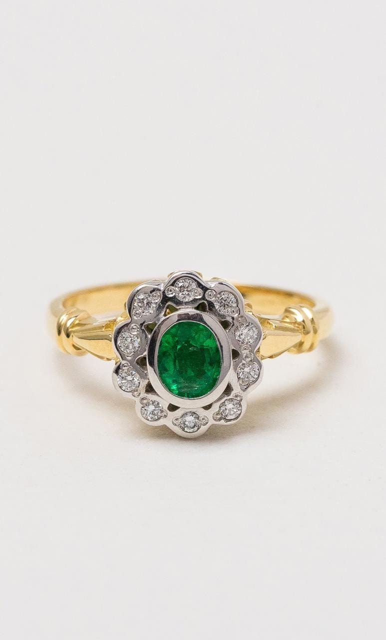 Hogans Family Jewellers 18K YWG Vintage Emerald Cluster Ring