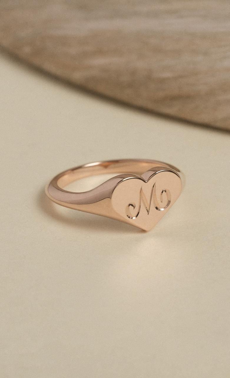 Hogans Family Jewellers 9K RG Heart Signet Ring