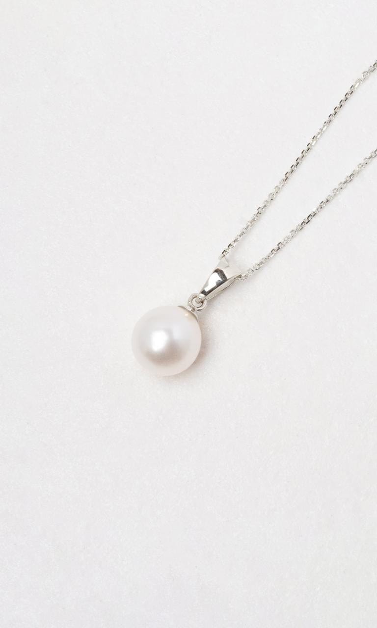 Hogans Family Jewellers 9K WG 9.5mm Freshwater Pearl Pendant