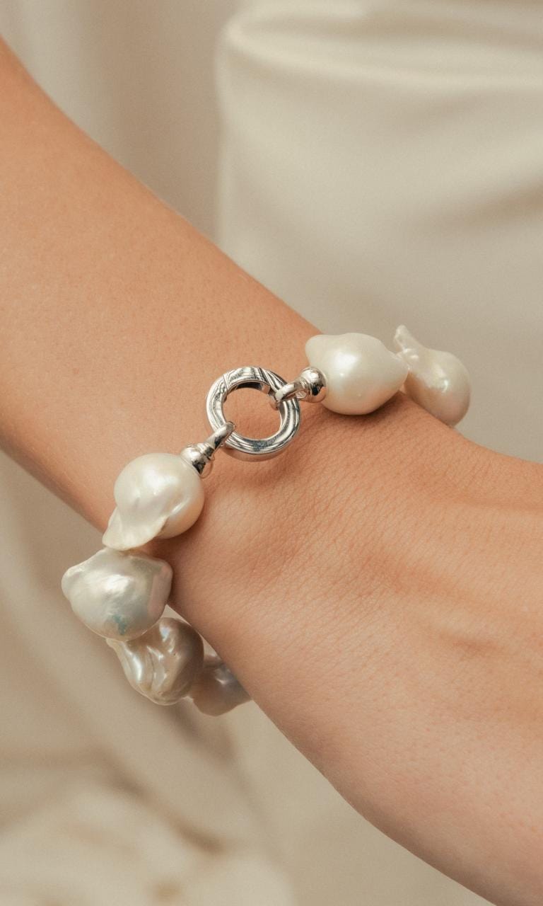 Hogans Family Jewellers 9K WG Baroque Pearl Bracelet